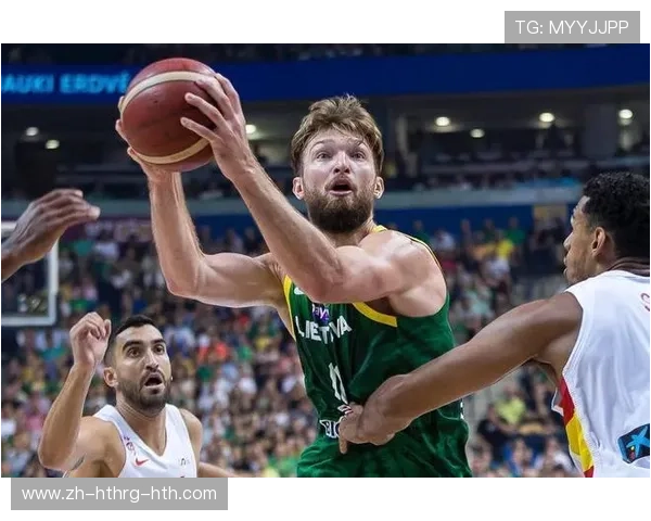 小萨博尼斯在国王队的策应能力成为战术核心关键点